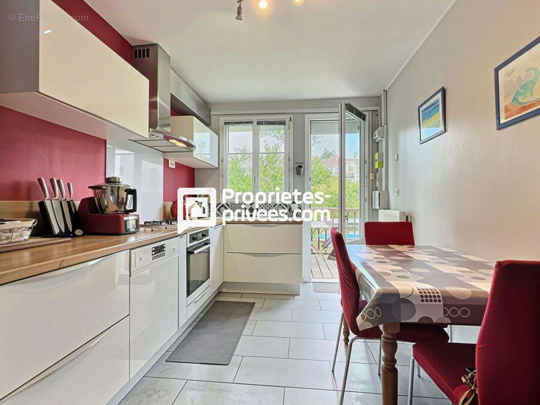 Maison T6 d'env. 161.5 m2 avec 5 ch. avec jardin et piscine sur PERIGUEUX (24000) - photo 4