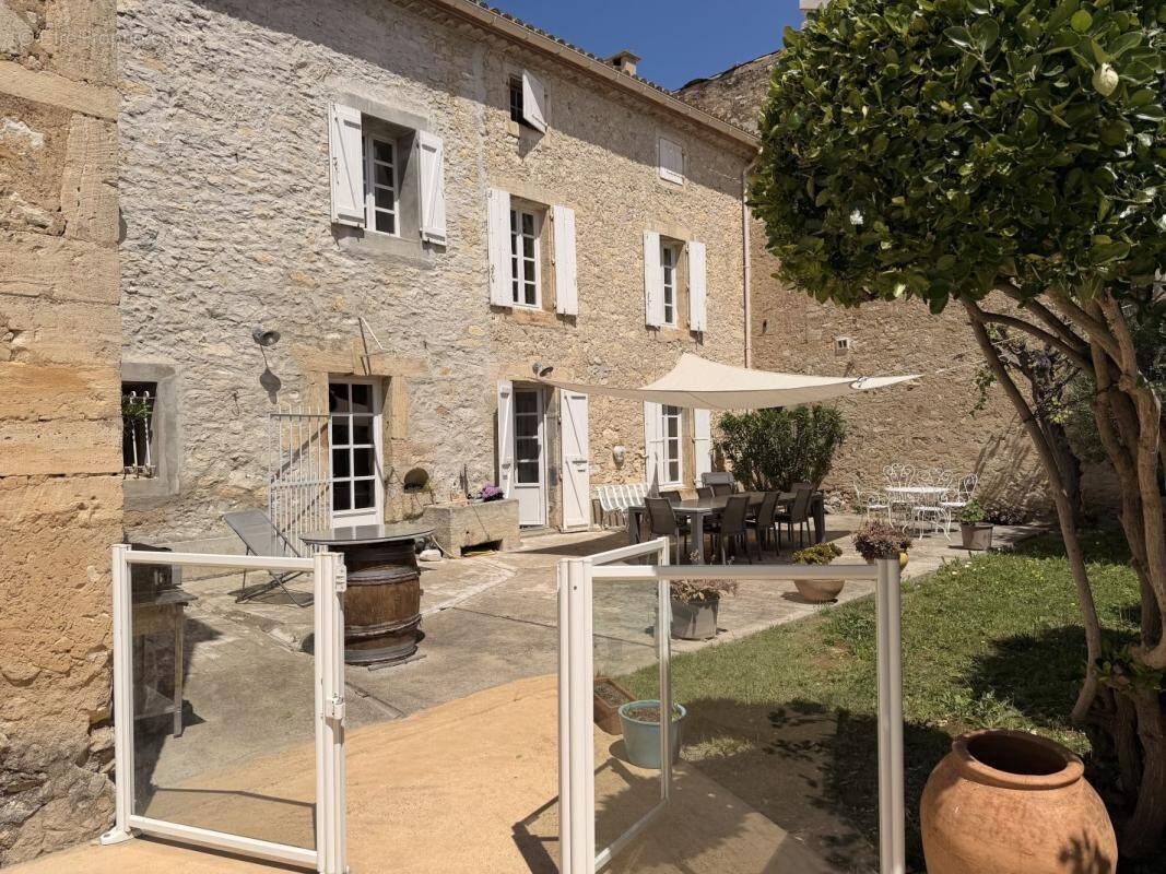 Maison à ARMISSAN