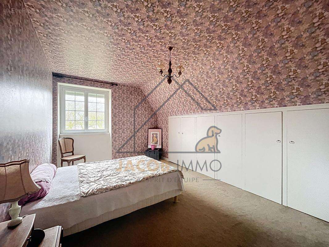Maison familiale de caractère au cœur de Milizac - photo 8
