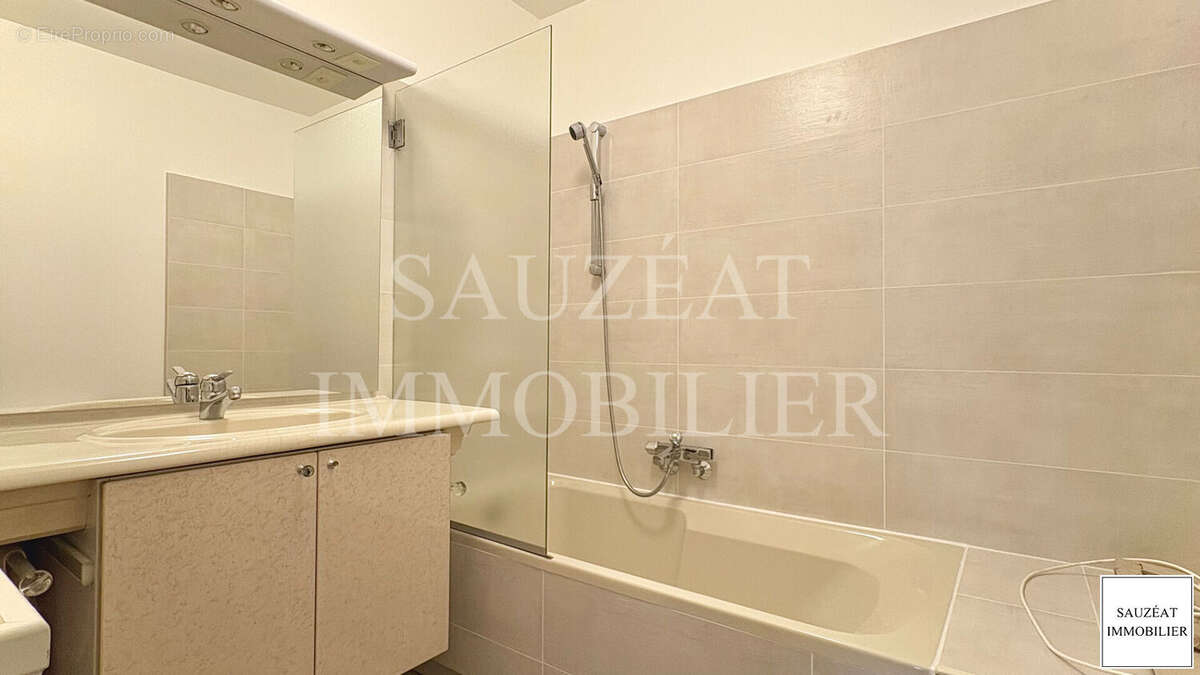 Appartement à MONTROUGE