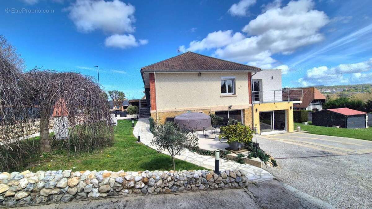 Maison à SAINT-ARNOULT
