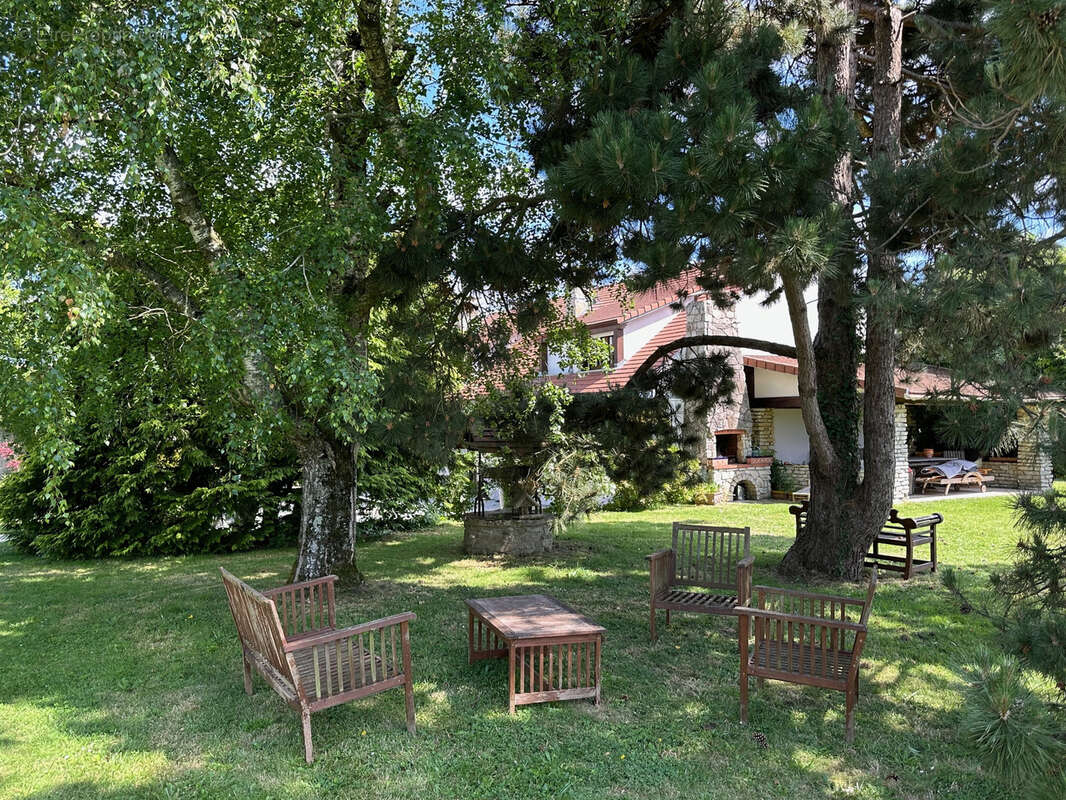 Maison à NANTEUIL-LE-HAUDOUIN