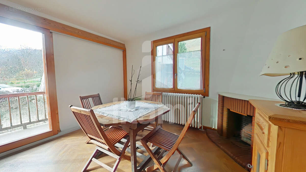 Maison à LA LECHERE