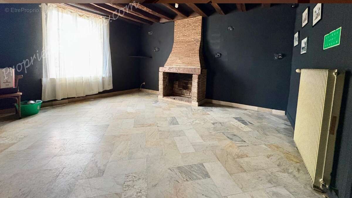 Maison à LES MONTILS