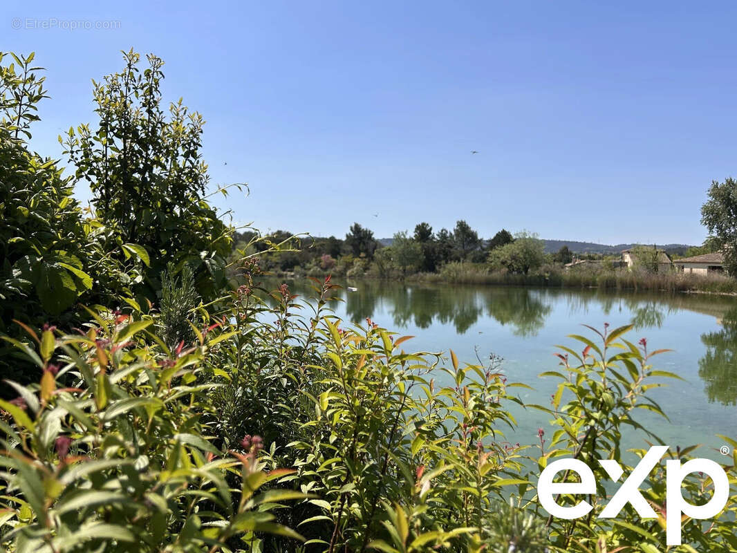 Appartement à MALLEMORT