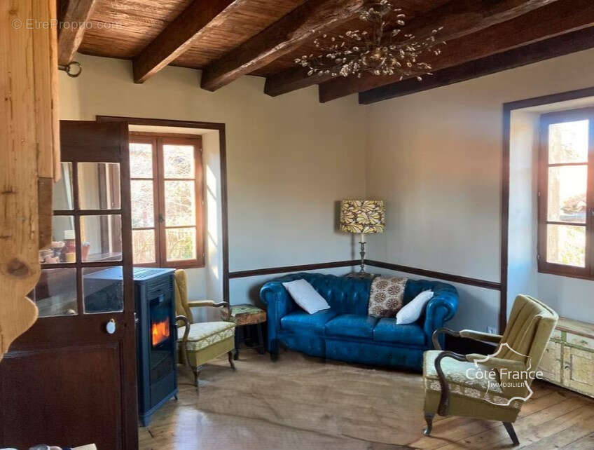 Maison à BAGNAC-SUR-CELE