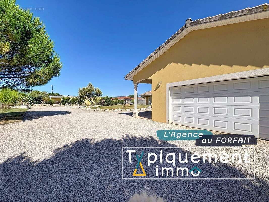 Maison 238 m² à Saint-Lys  - photo 4
