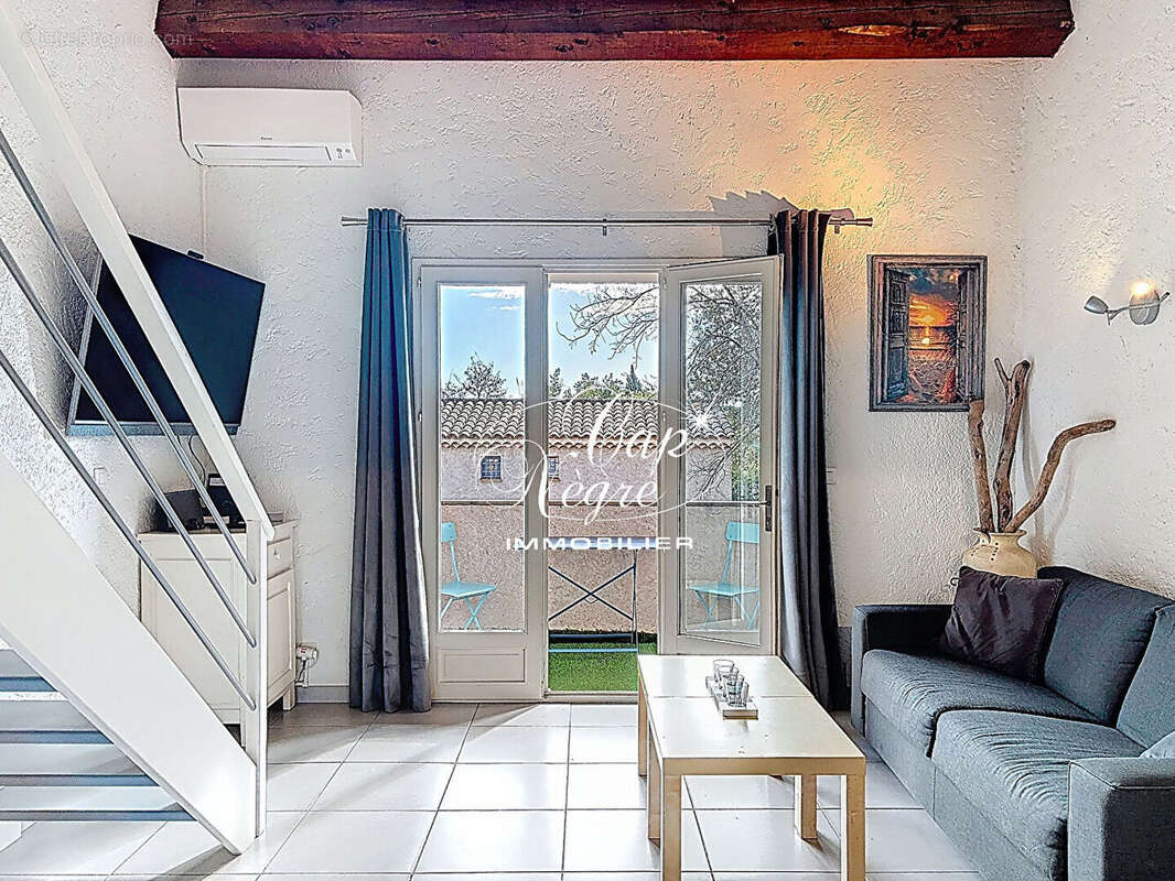 Mazet dans résidence calme avec parking et terrasse à vendre aux issambres - photo 4