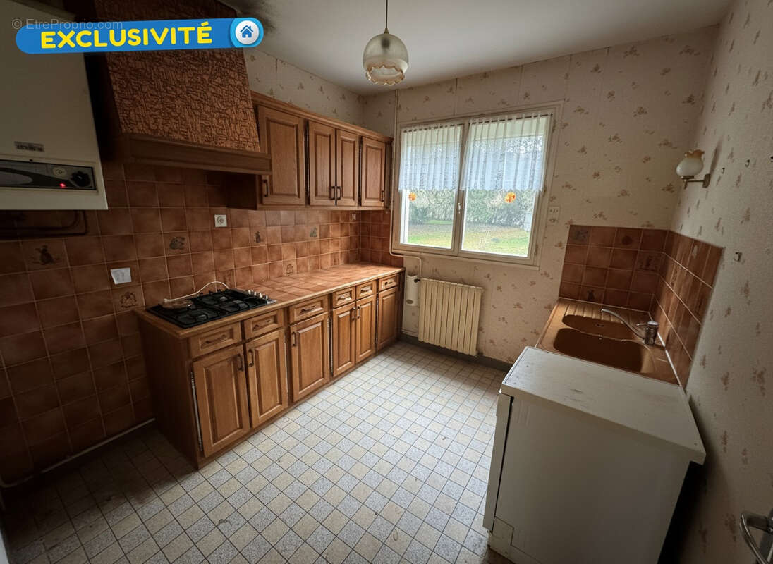 Maison à SAINT-MARTIN-D'ABBAT