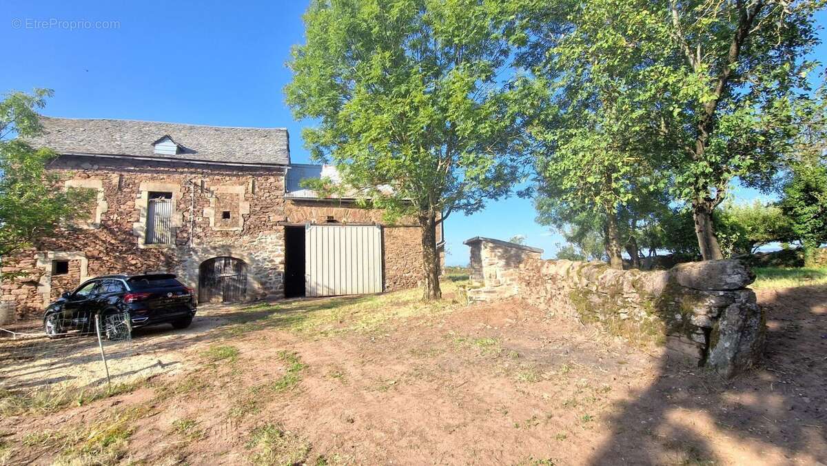 Maison à LUC-LA-PRIMAUBE