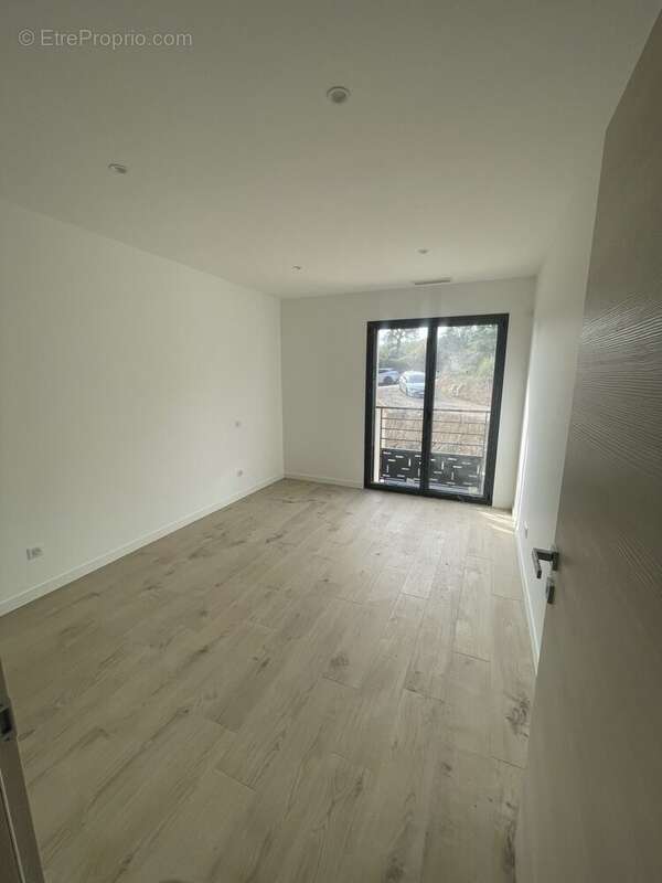 Maison à PLAN-DE-LA-TOUR