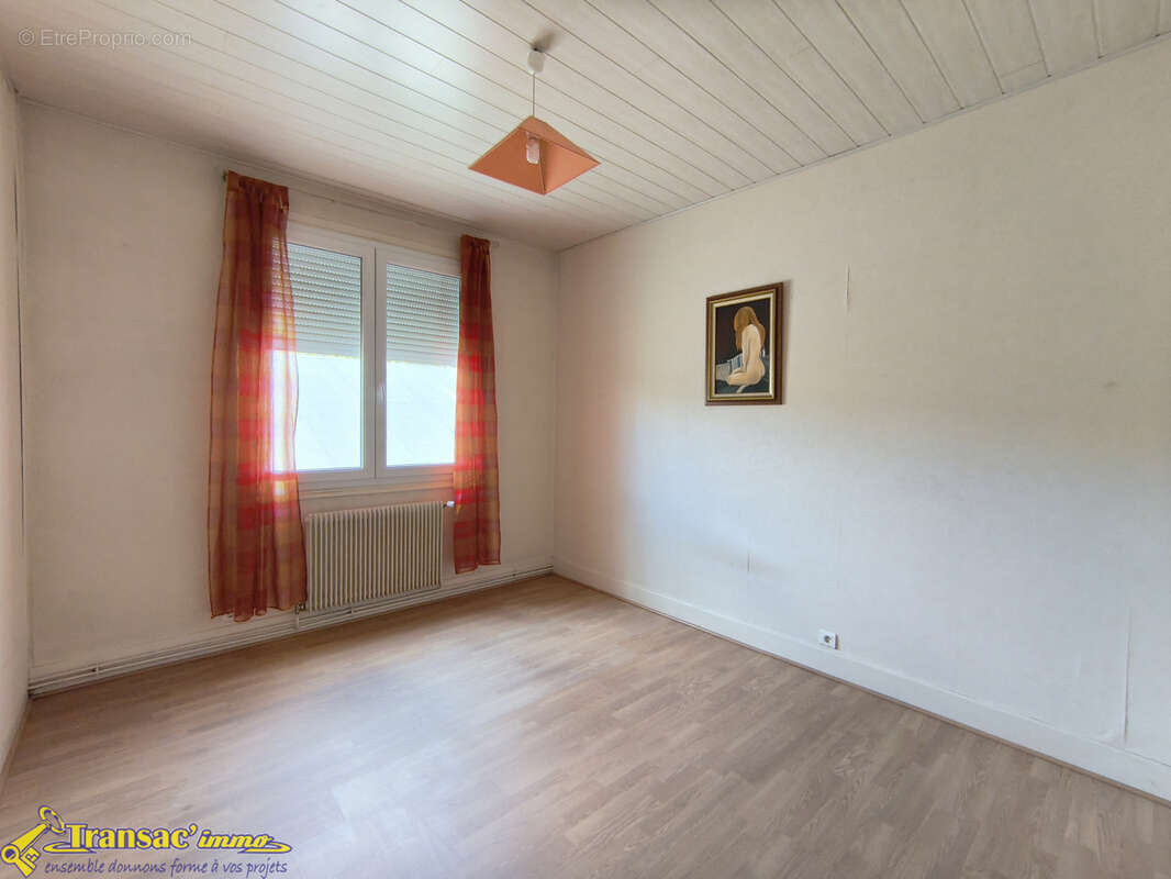 Appartement à THIERS