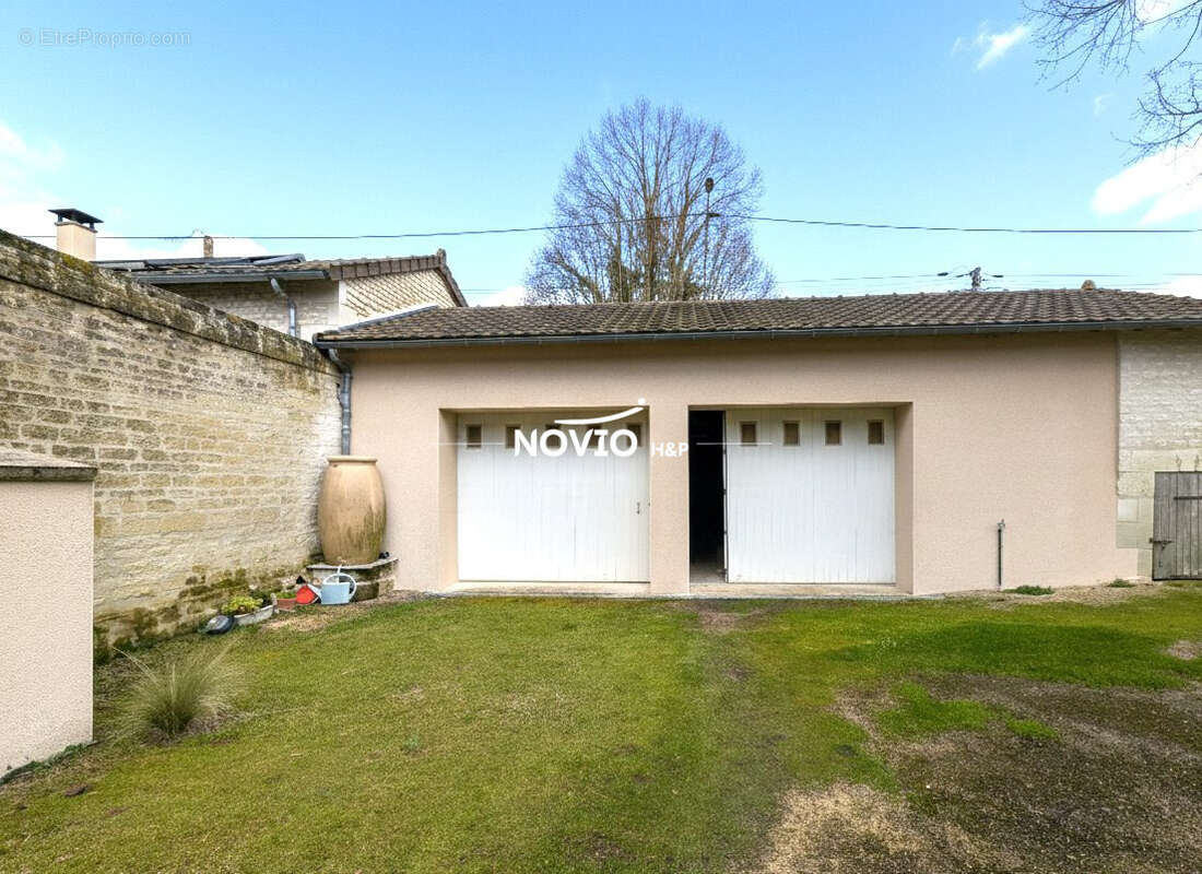 Maison 5 pièces 190 m² à vendre à Saint-Genest-D'ambiere (86140) - photo 7