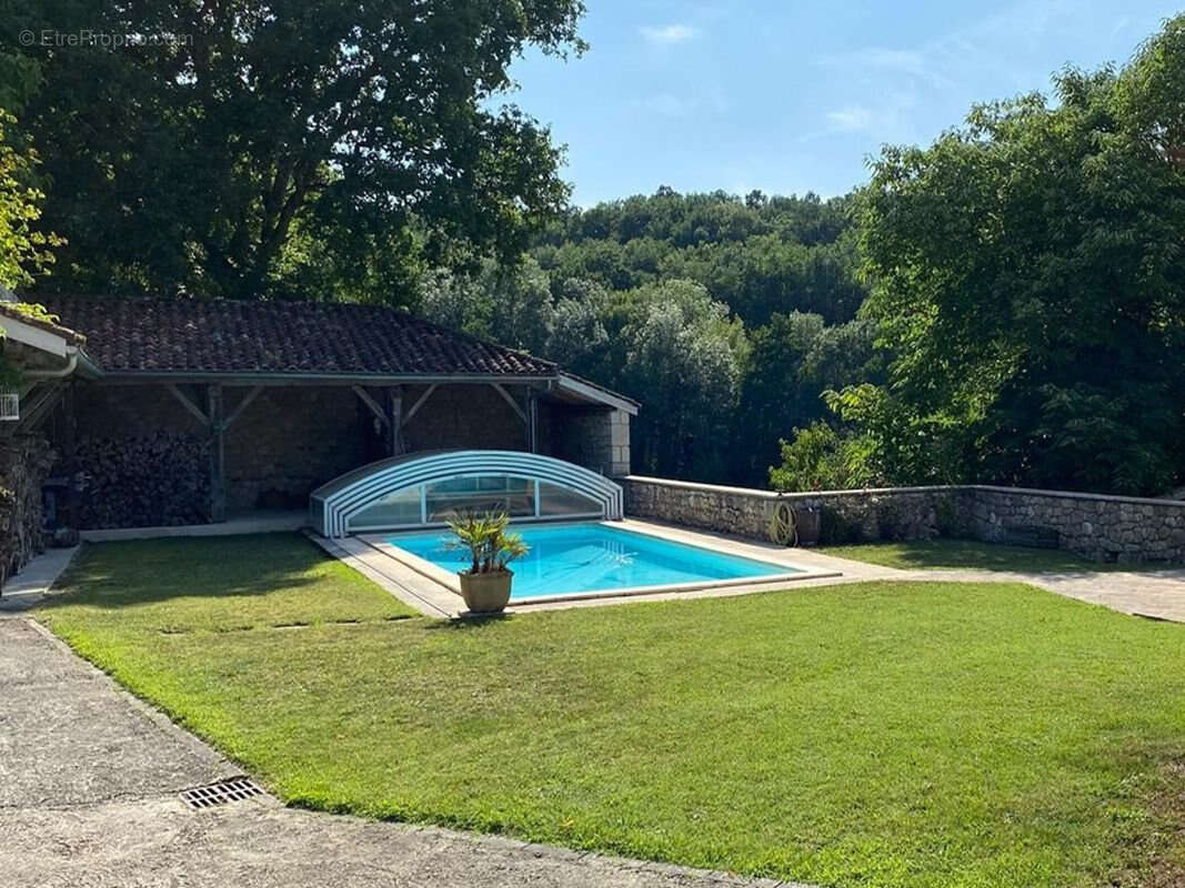 Maison à HAUTEFAGE-LA-TOUR