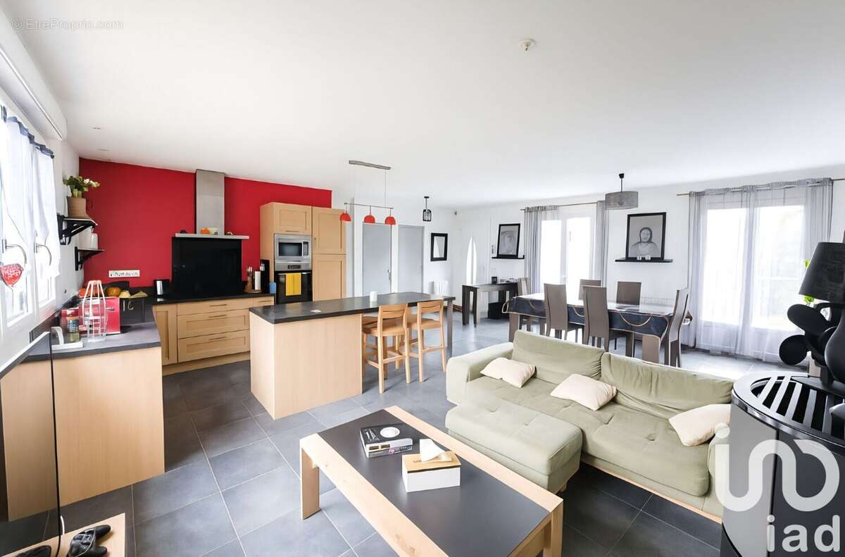 Maison 120 m² à Saint-Junien  - photo 3