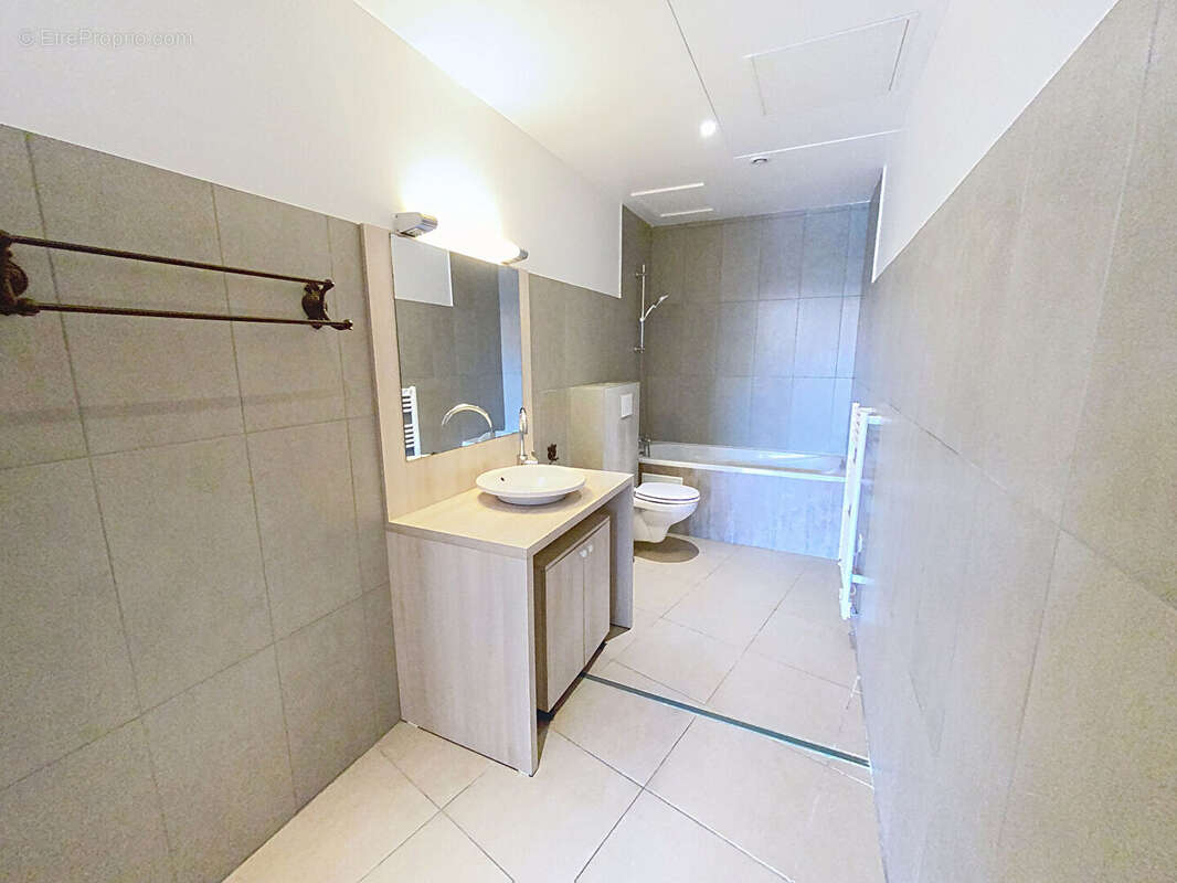 Appartement à L&#039;ISLE-SUR-LA-SORGUE