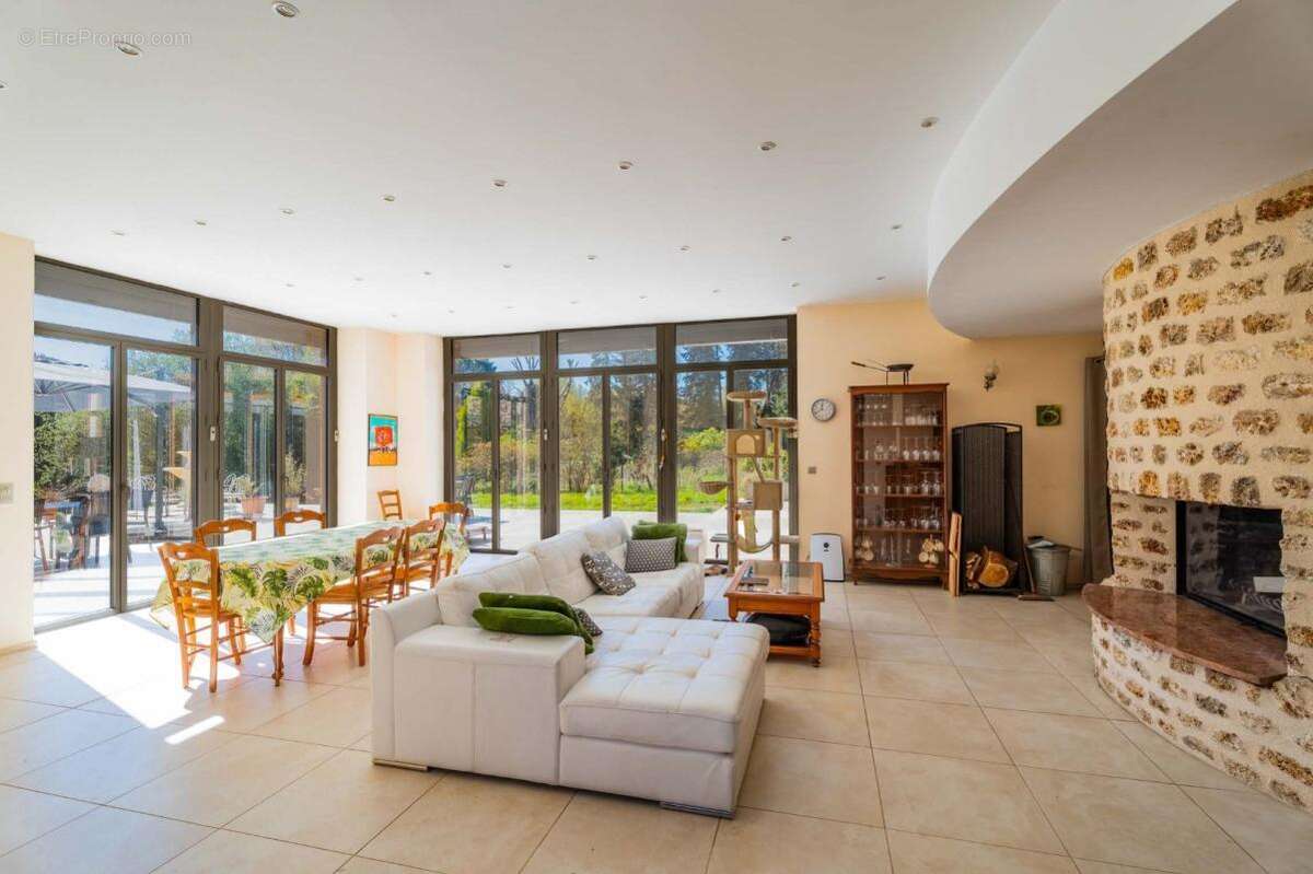 Maison à SENLISSE