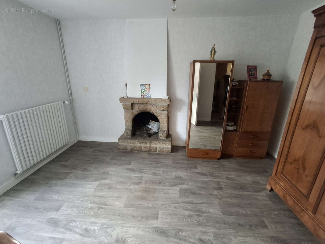 À vendre a Le Loroux : grande maison avec 6 pièces - photo 4