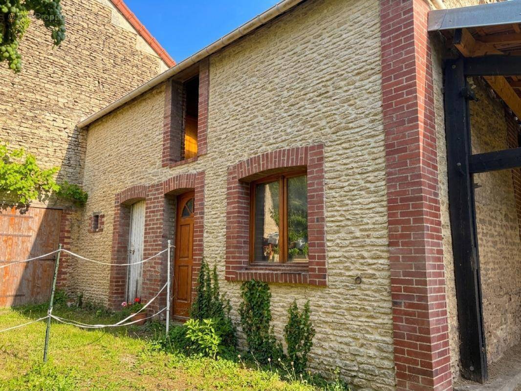 Maison à SAINT-SYLVAIN
