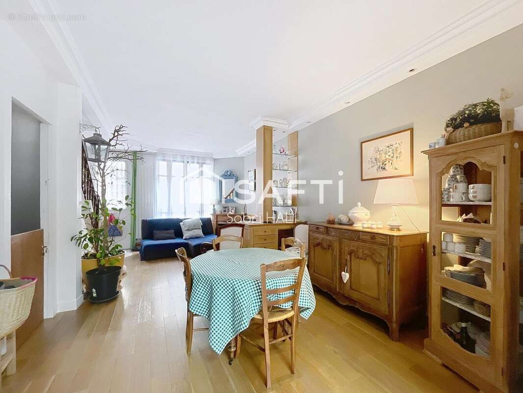 Photo 3 - Maison à COURBEVOIE