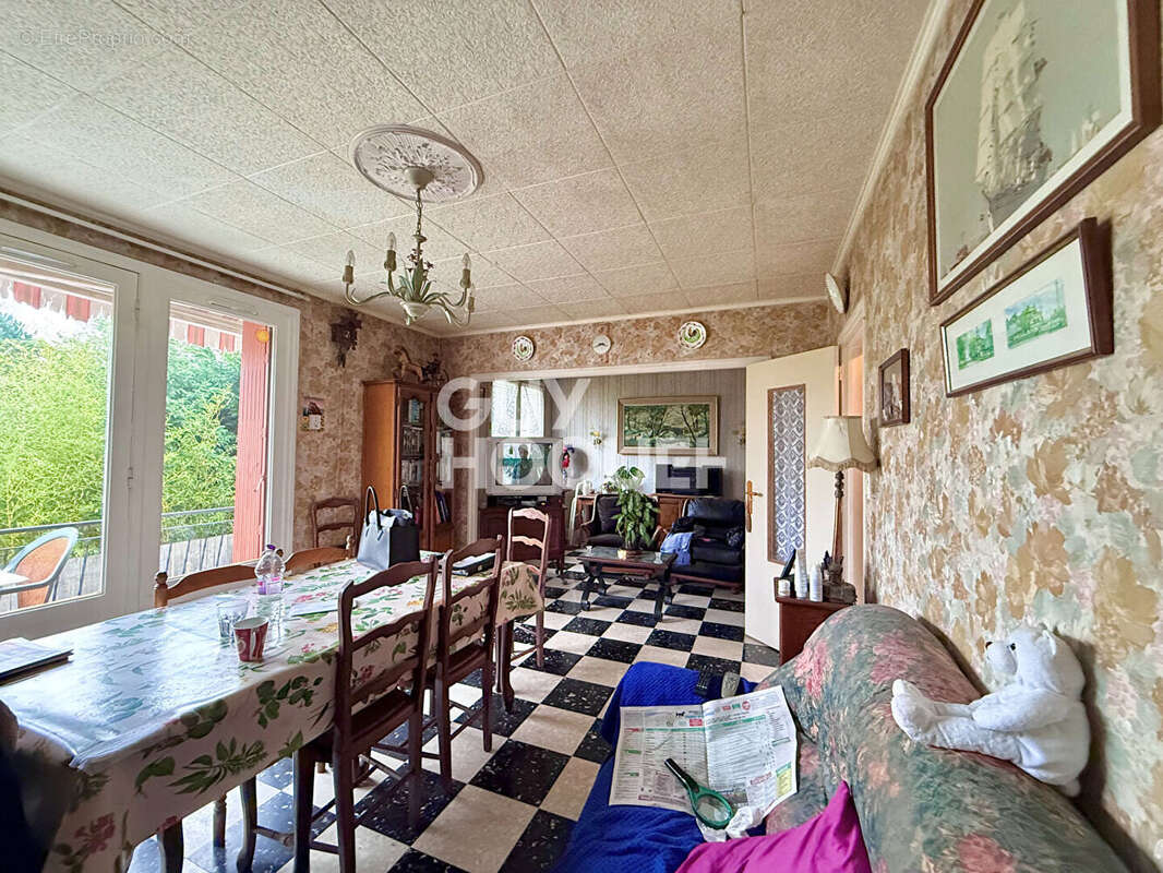 Honfleur - secteur prisé - maison avec terrain de 894m2 - photo 3