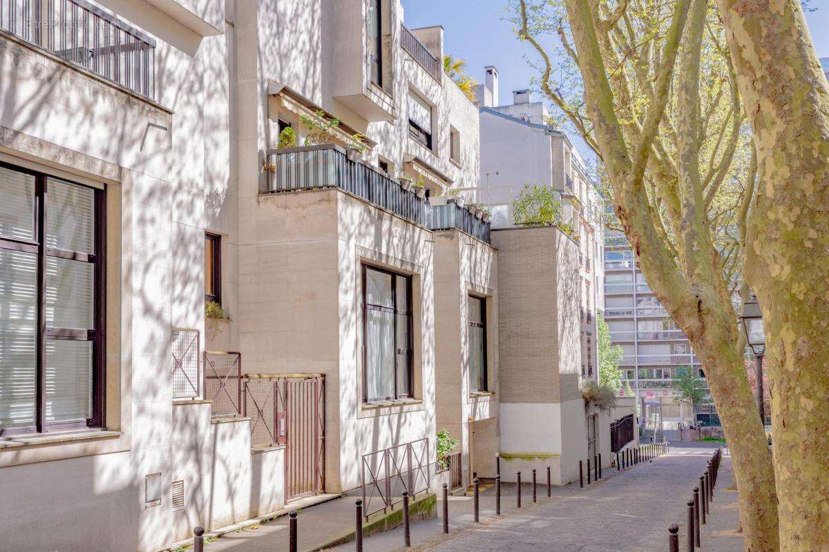Appartement à PARIS-20E