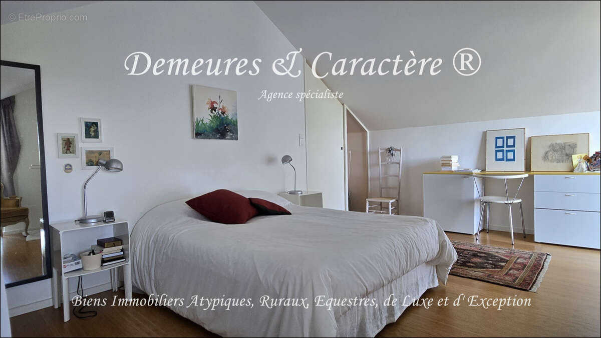 Remarquable maison d'architecte sur 3000m2 avec piscine, terrasse, boulodrome, au Sud de NANTES - photo 23