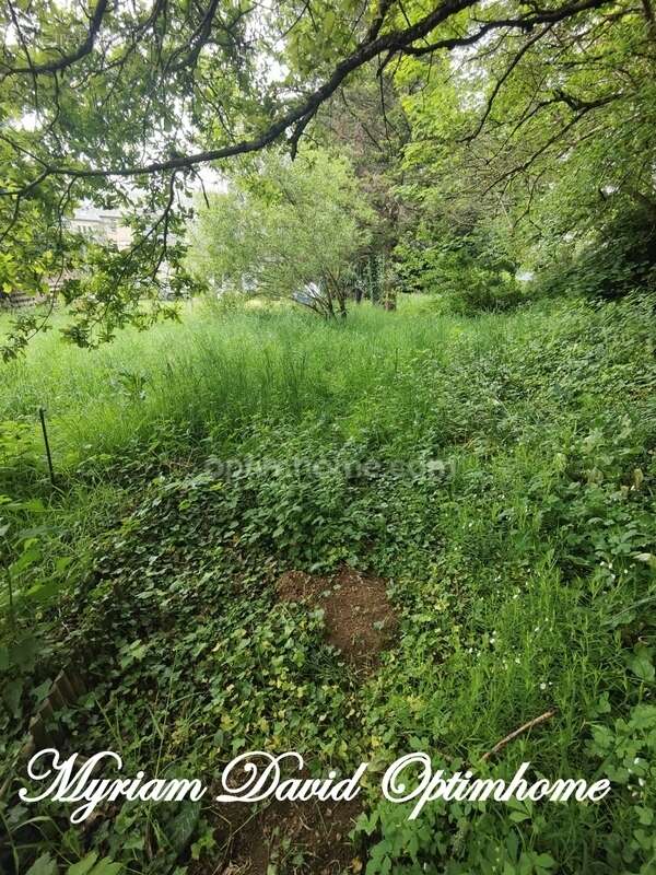 Terrain à ROSTRENEN