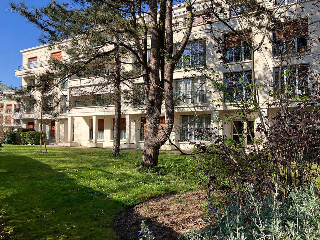 Appartement Maisons Laffitte 1 pièce(s) Parc - photo 2