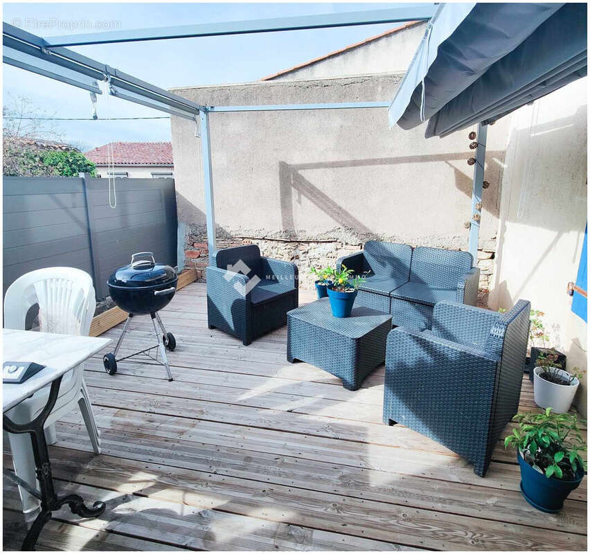 Maison 160 m² à Pouzolles  - photo 3