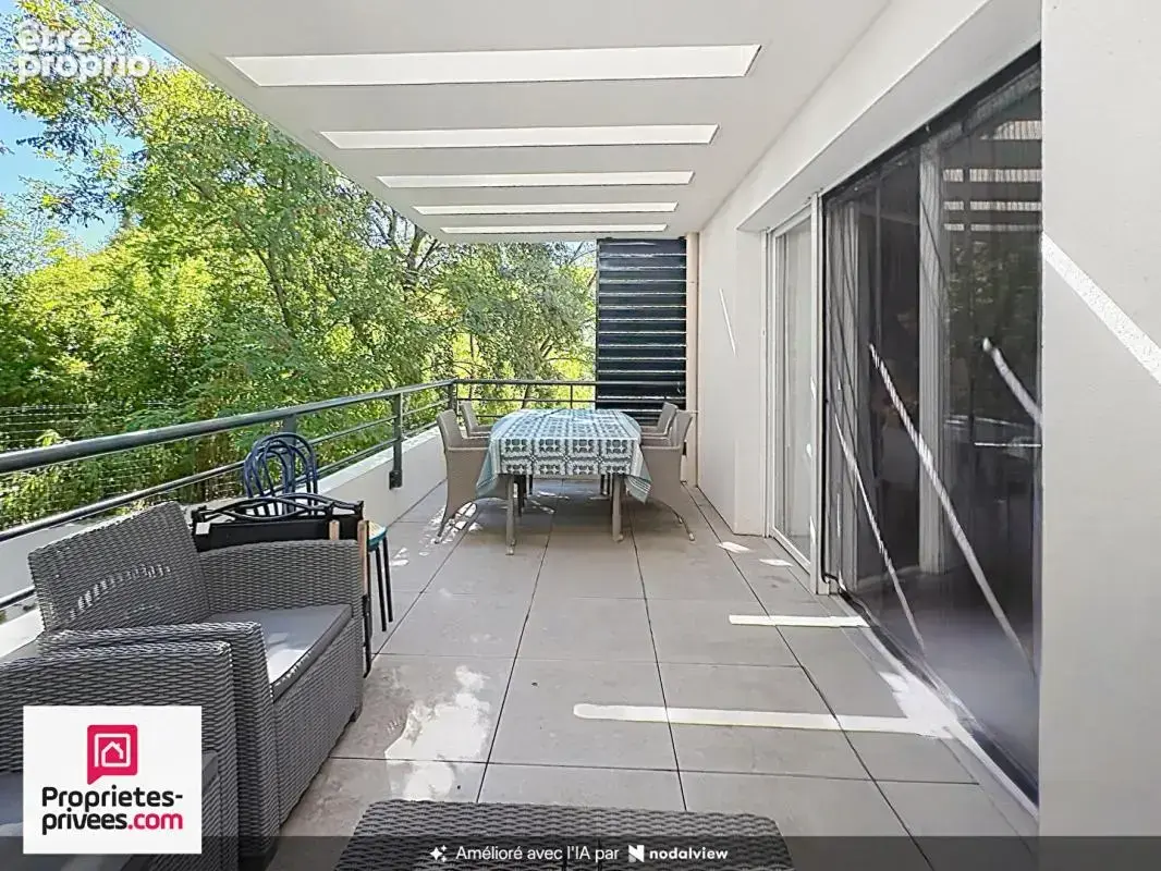 Appartement T4 dernier étage avec deux terrasses et garage - photo 4