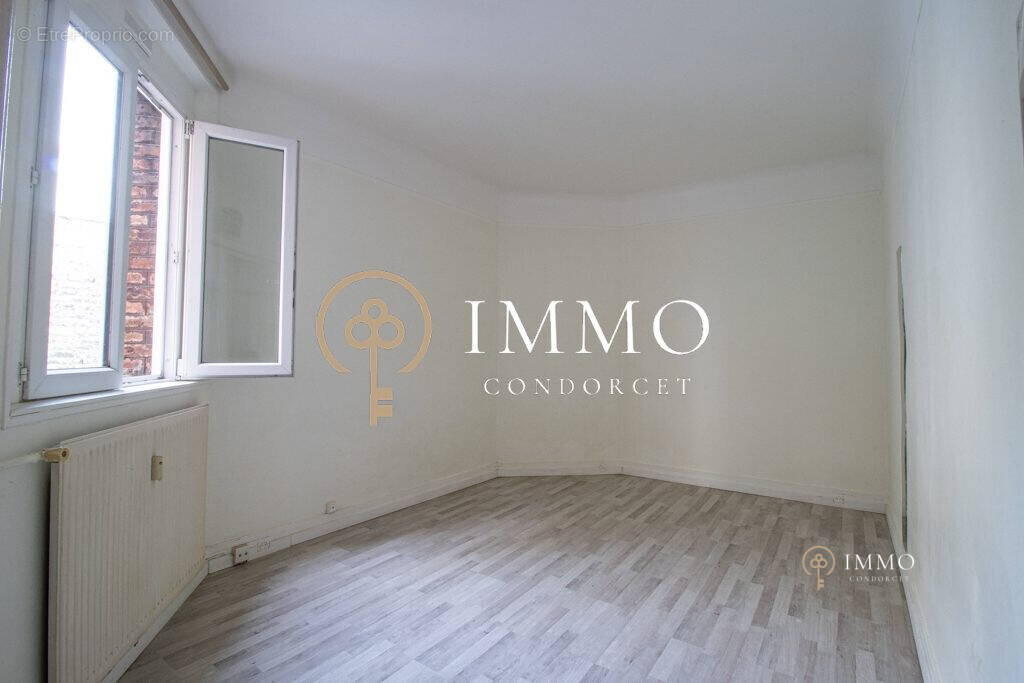 Appartement à PARIS-20E