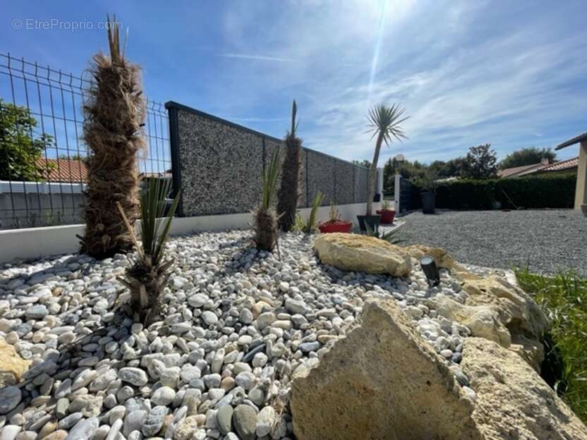 Maison à MARTIGNAS-SUR-JALLE