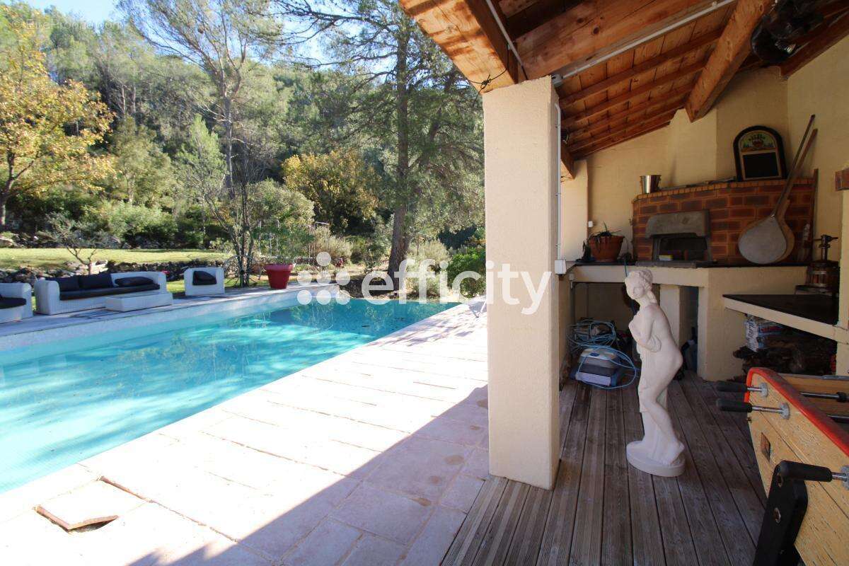 Maison à LA BOUILLADISSE