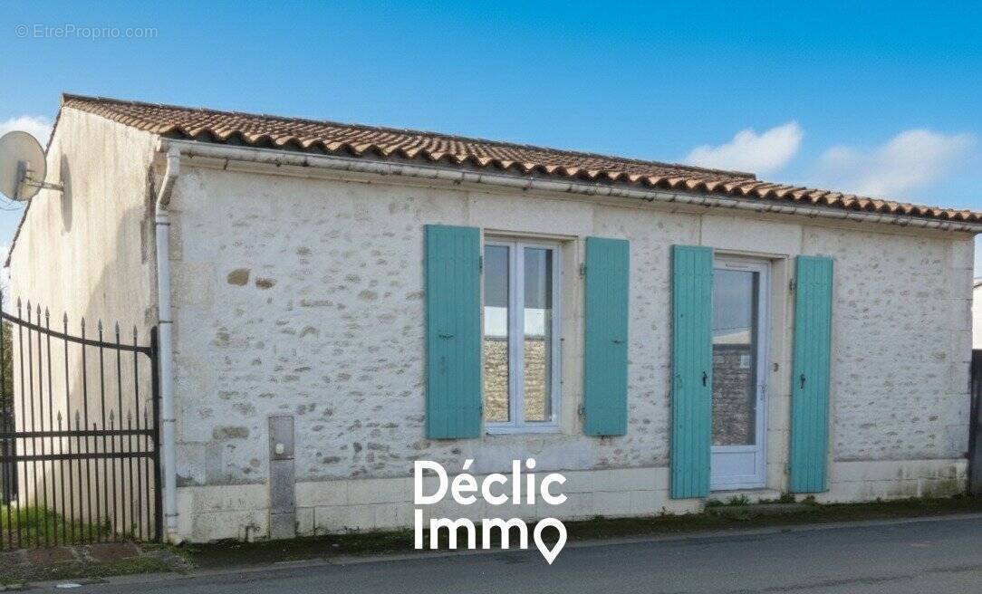 Maison à TRIAIZE