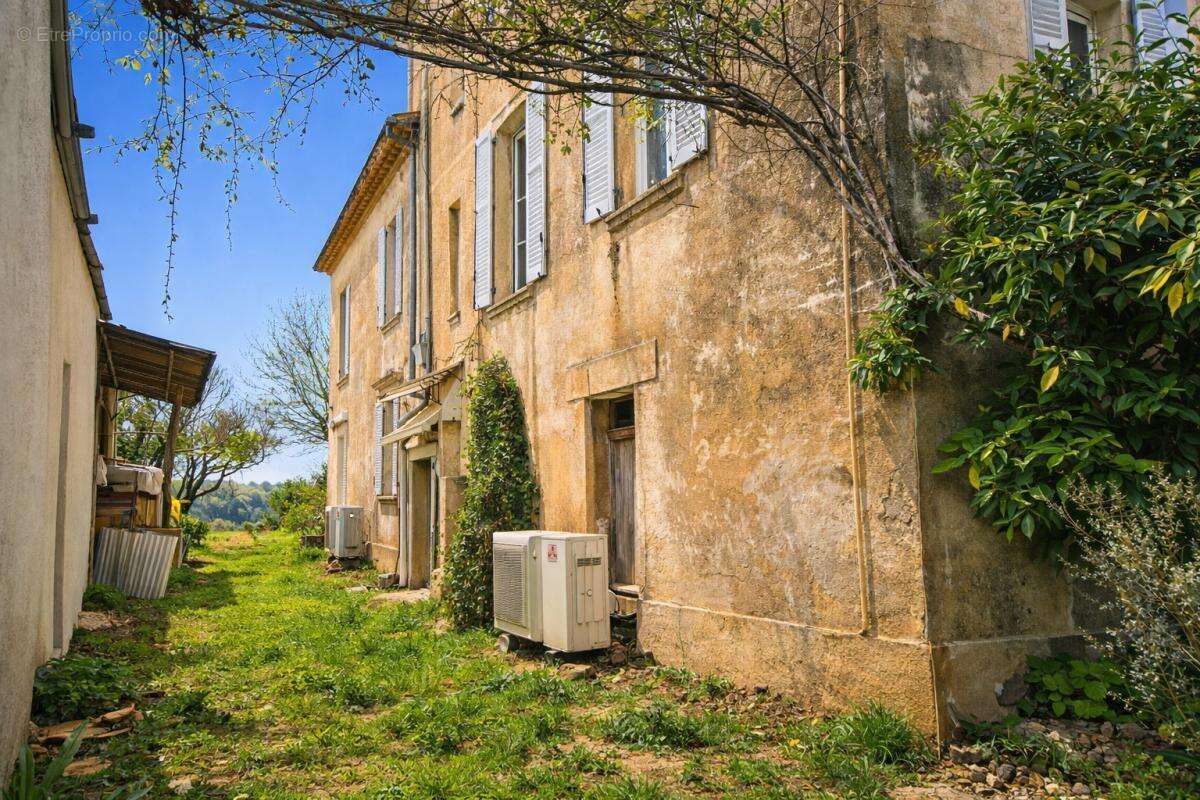 Maison à LA MOTTE