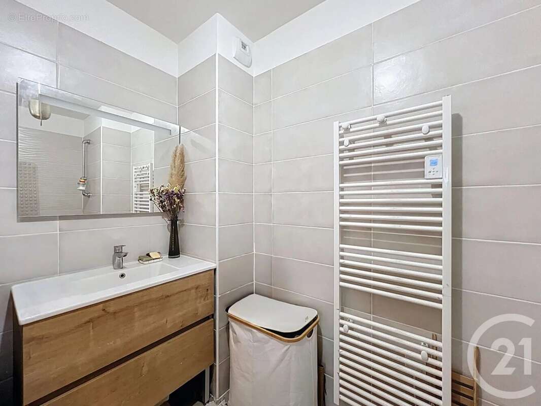 Appartement à MOUGINS