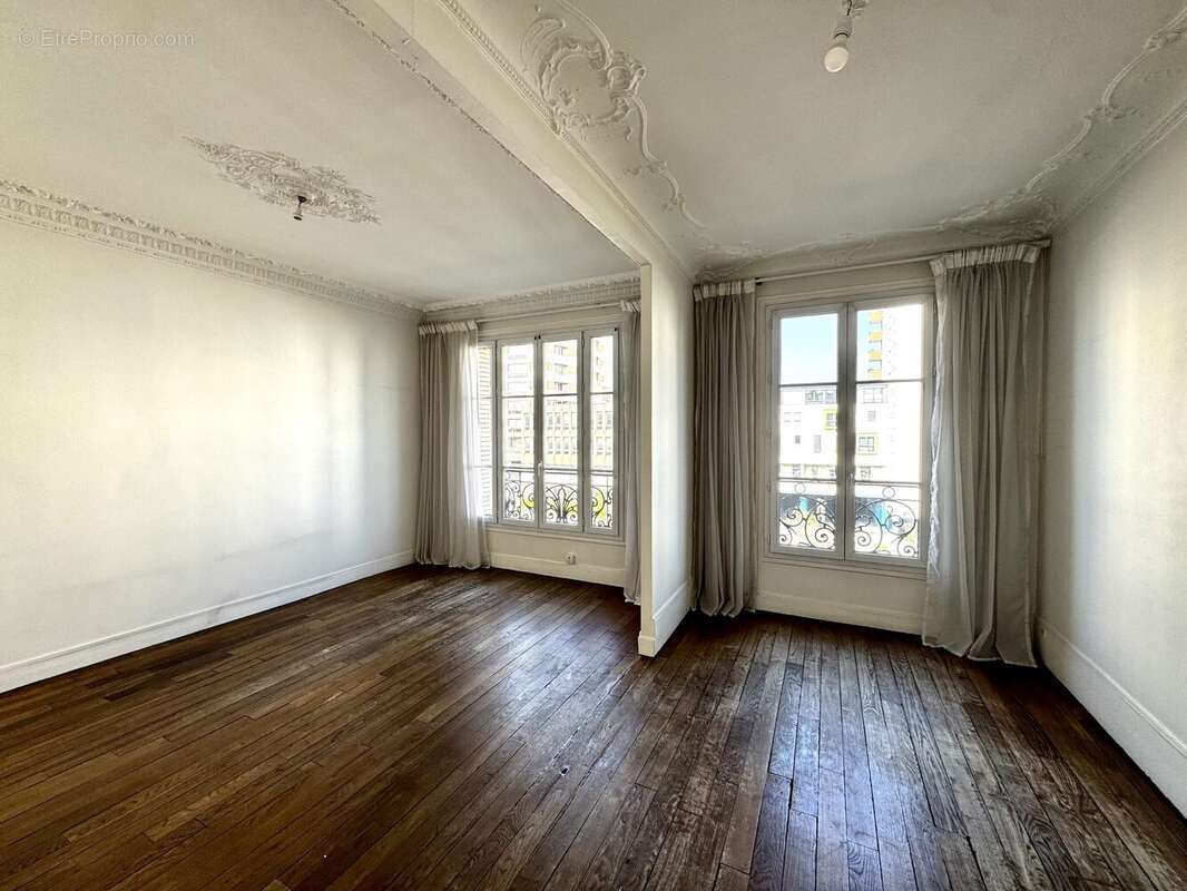 Appartement 75 m² à Suresnes  - photo 4