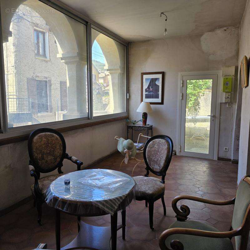 Maison à BUIS-LES-BARONNIES