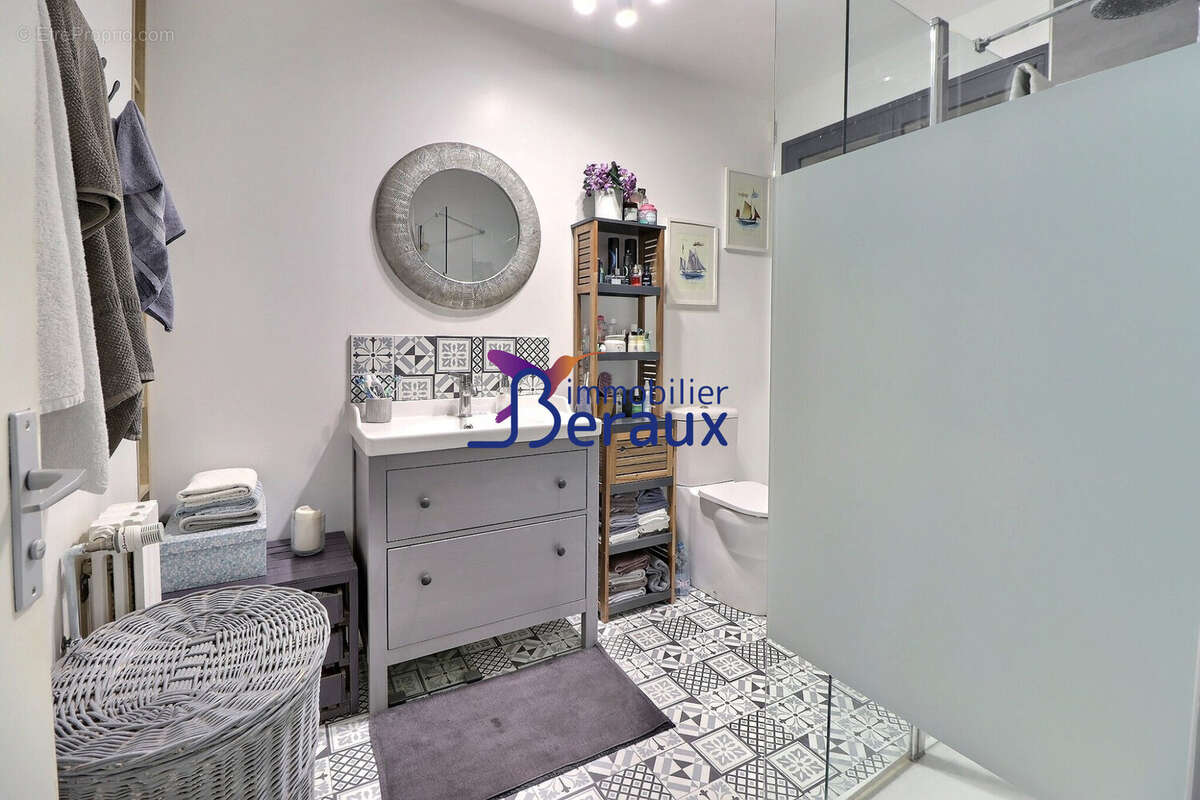 Maison à SAINTE-MARGUERITE-SUR-DUCLAIR