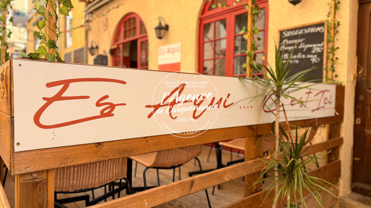 A vendre fonds de commerce restaurant 90 m2 avec terrasse idealement situe dans le centre ville pietons au lavandou - photo 2