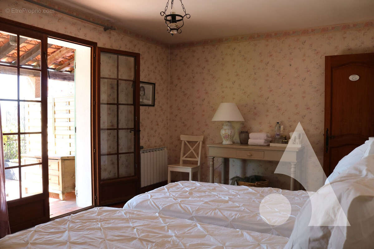 Maison à LE CANNET-DES-MAURES