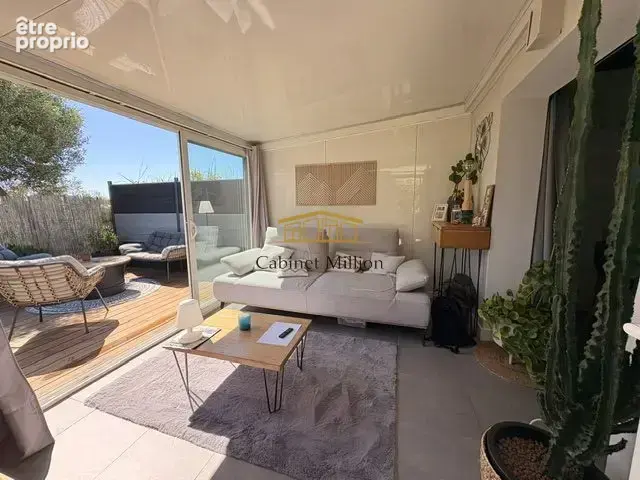 Maison à VIC-LA-GARDIOLE