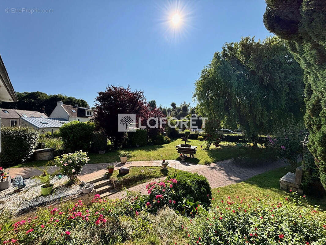 Maison à BIEVILLE-BEUVILLE