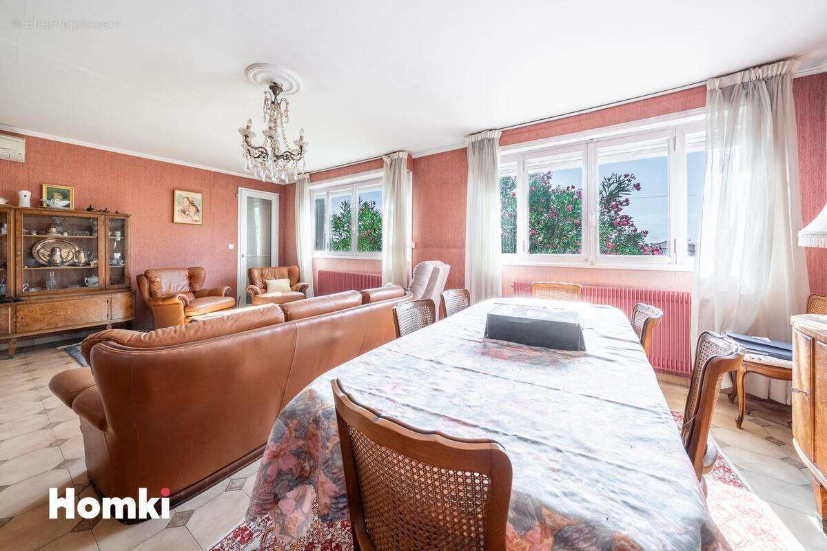 Maison à BLANQUEFORT