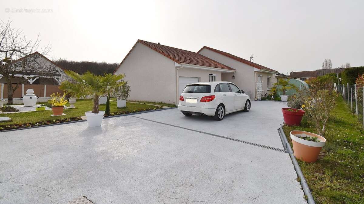 Maison à BELLERIVE-SUR-ALLIER