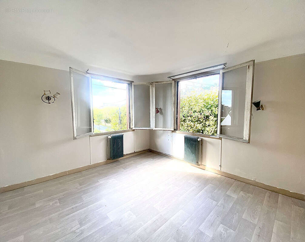 Maison à AUBERGENVILLE