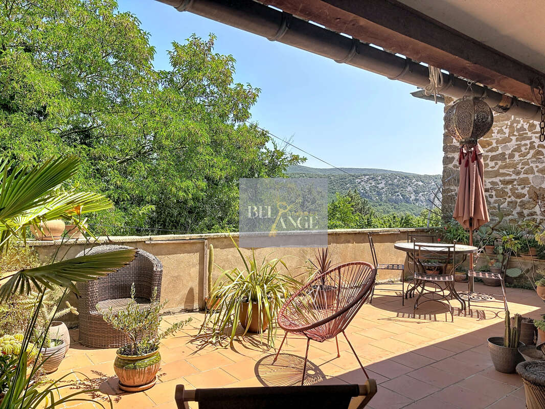 Le charme de la pierre allié à un revenu locatif ! - photo 22