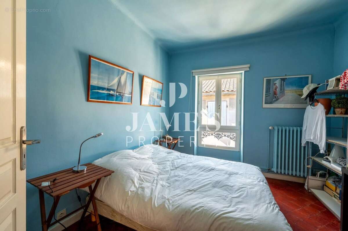 Appartement 130 m² à Saint-Remy-De-Provence  - photo 8