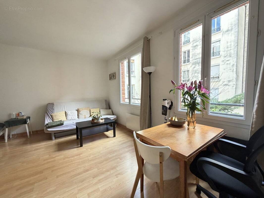 Appartement à PARIS-11E